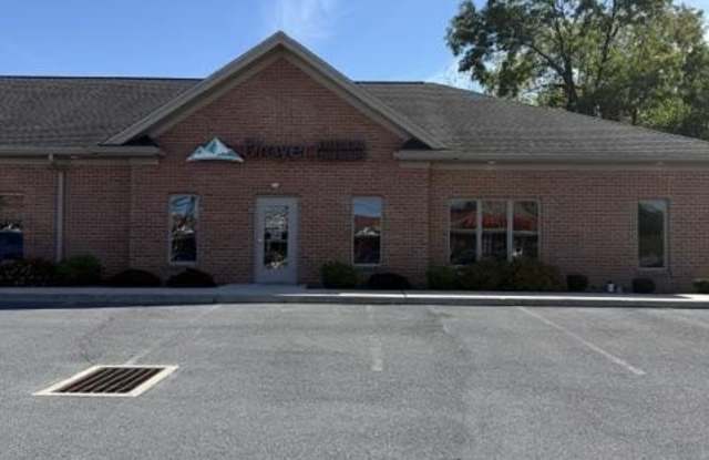 125 S ANTRIM Way Gallery 4