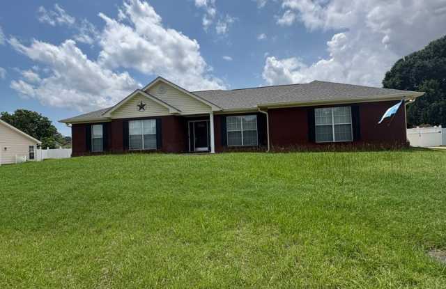 Wood Creek Subdivision!! Close to Ft Novosel's/Enterprise Gate!! POOL!!! Lots Extras!! photos photos