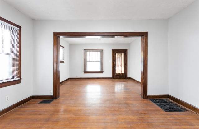 4912 East New York Street Gallery 4