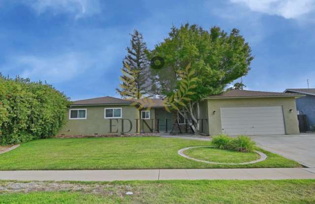 3135 West Mesa Avenue photos photos