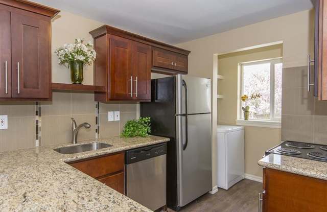 17685 NW Concordia Court #6 - Move in Special!! 1st Month's Rent FREE!! photos photos