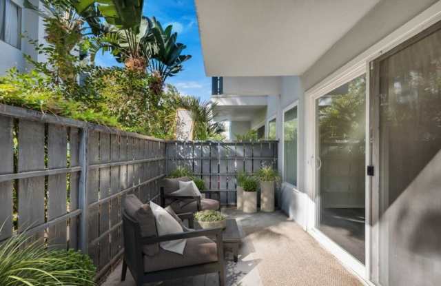 18645 Hatteras St Unit 184 Gallery 3