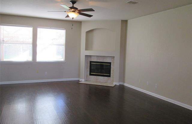 2943 Prairie Oak Boulevard Gallery 2