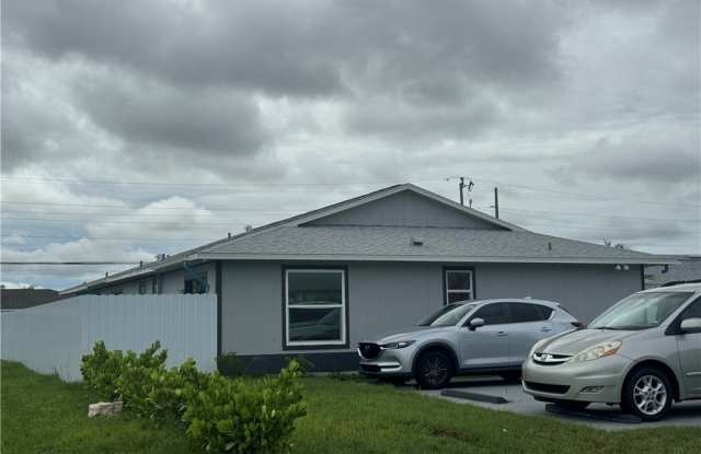 502 NE 25th Avenue unit: 4 - 502 Northeast 25th Avenue, Cape Coral, FL 33909 502 NE 25th Avenue unit: 4 - 502 Northeast 25th Avenue, Cape Coral, FL 33909