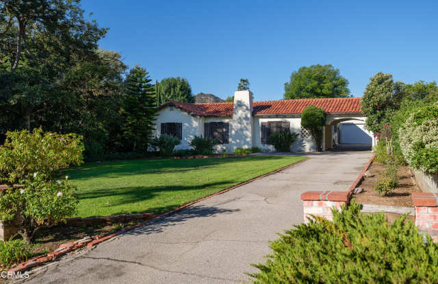 4463 Commonwealth Avenue - 4463 Commonwealth Avenue, La Cañada Flintridge, CA 91011 4463 Commonwealth Avenue - 4463 Commonwealth Avenue, La Cañada Flintridge, CA 91011