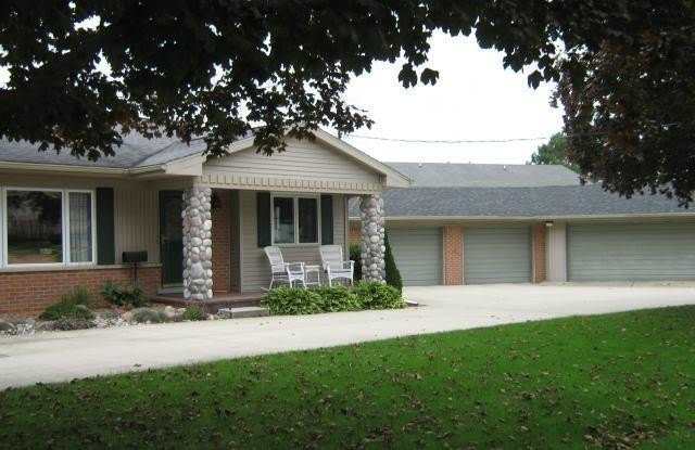11328 Kingsley Drive Gallery 3