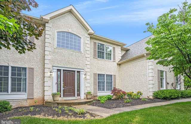 104 SPYGLASS DRIVE Gallery 2