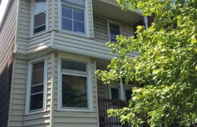 3630 North Hermitage Avenue photos photos