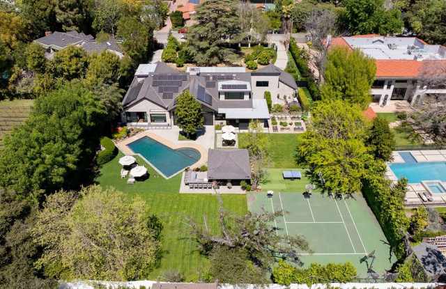 17352 MAGNOLIA BLVD - 17352 Magnolia Boulevard, Los Angeles, CA 91316