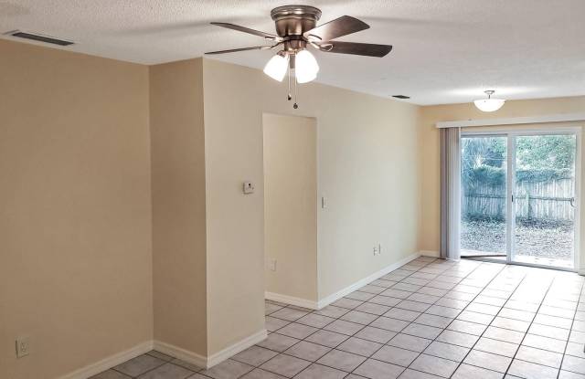 1410 Lake Highland Dr. Gallery 3