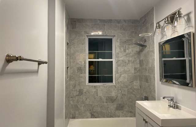 1535 North Shore Road Gallery 2