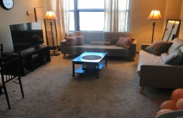 1380 E Hyde Park Blvd - 1380 East Hyde Park Boulevard, Chicago, IL 60615