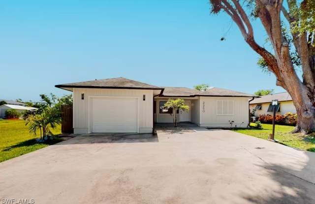 2250 Bahama Avenue photos photos