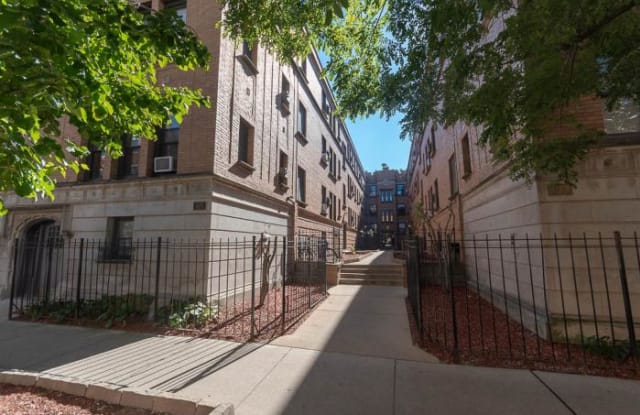 819 Cornelia - 819 W Cornelia Ave, Chicago, IL 60657