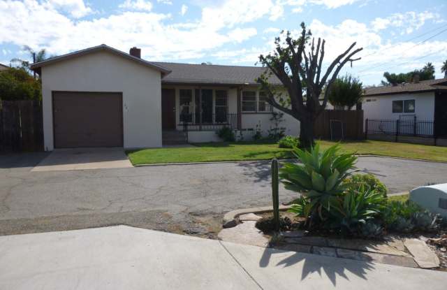 201 W Vermont Ave - 201 West Vermont Avenue, Escondido, CA 92025