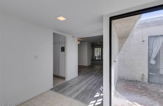 3452 Pino Circle Gallery 4