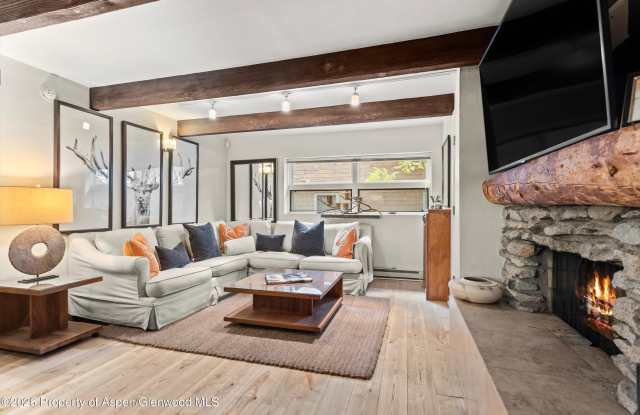 914 Waters Avenue Gallery 1