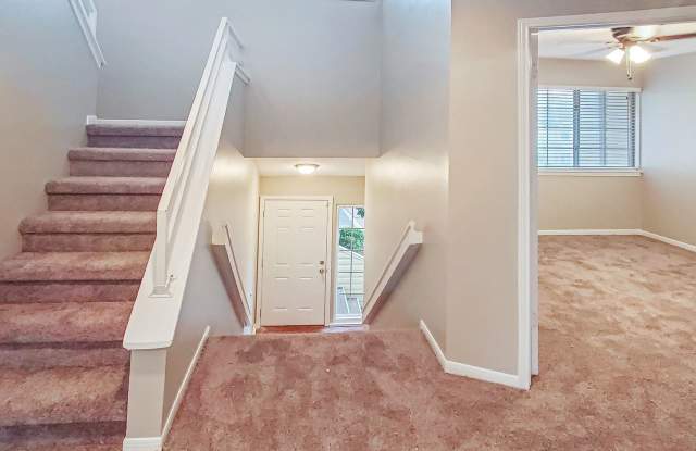 Charming 2BR/2BA Townhouse-Style Condo Near MidCity photos photos