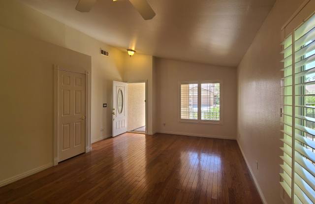 1 Story home located in Summerlin Gallery 4