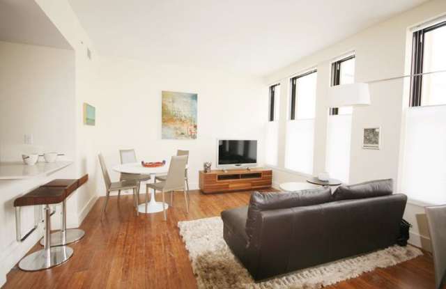 8 Winter St Gallery 3