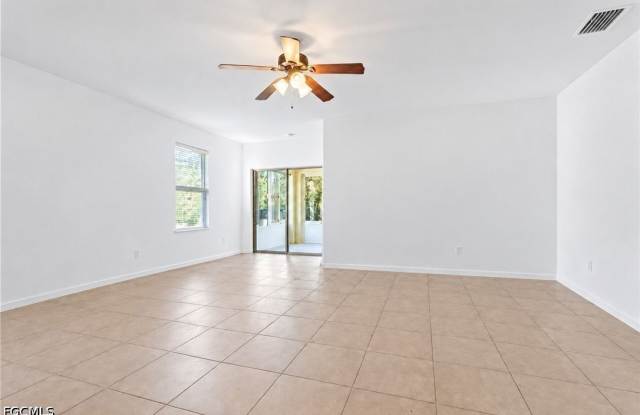 8231 Gopher Tortoise Trail Gallery 2