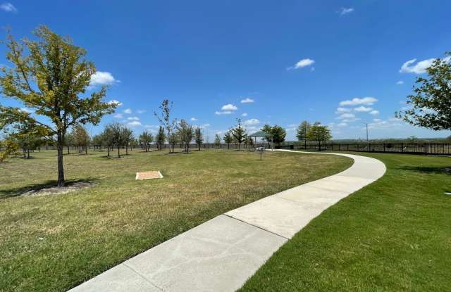 Gorgeous 3 bedroom | 2.5 bath home in great location! Minutes to Randolph AFB and Ft Sam/BAMC Gallery 4