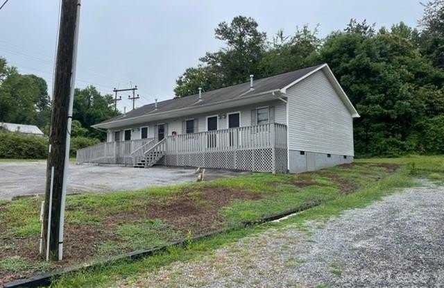 223-3 Countryside Drive SW - 223 Countryside Drive Southwest, Lenoir, NC 28645