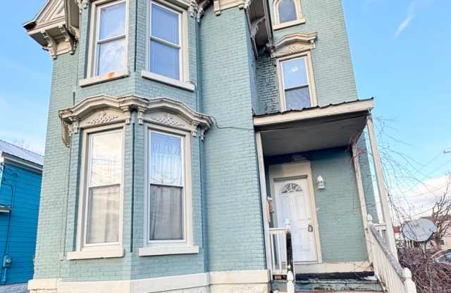 119 East Bloomfield photos photos