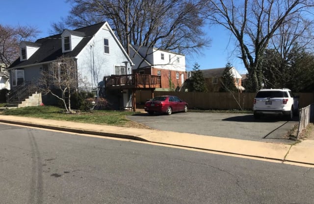 5100 19TH ROAD N - 5100 19th Road North, Arlington, VA 22207