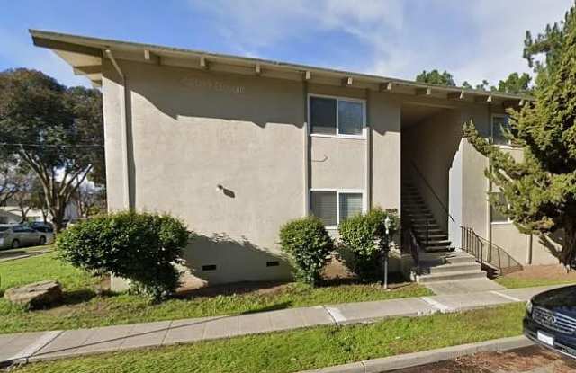 2008 Hill Avenue photos photos