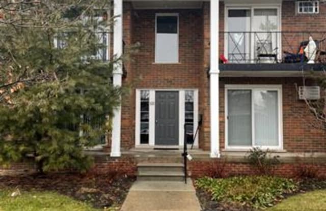 1121 TIENKEN CT APT 215 - 1121 Tienken Court, Rochester Hills, MI 48306