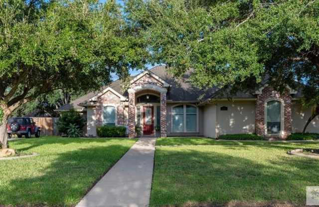 2213 HITCHING POST BLVD. photos photos