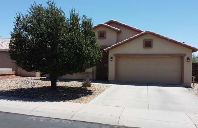 Beautiful Home For Rent In Buckeye Close to the 10 Gallery 4
