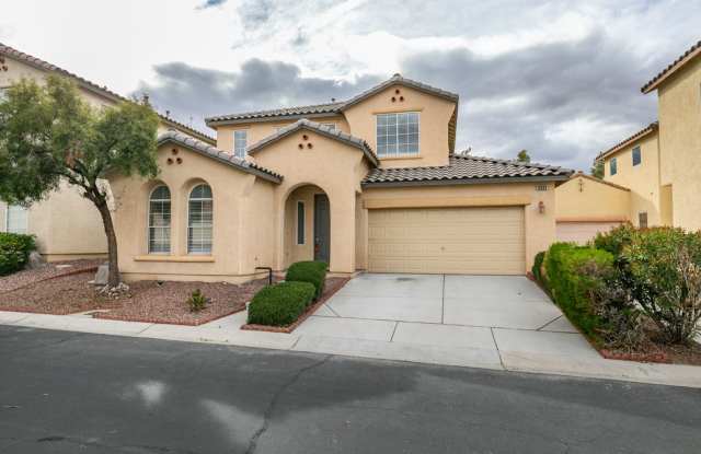 Charming 4 Bedroom, 3 Bathroom Home Near Seven Hills- Available 9/15/25 photos photos