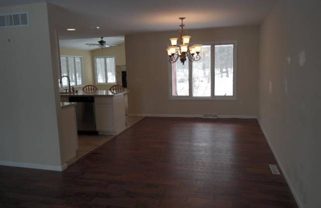 346 W 100 N Gallery 4