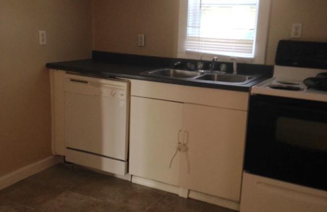 104 N Prairie Gallery 2