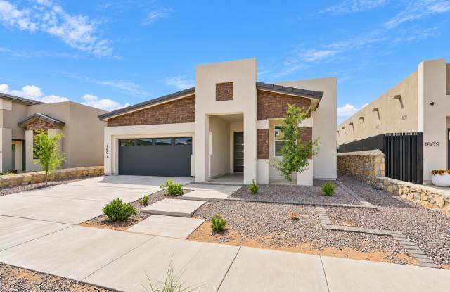 1807 Ritzy Lou Place Gallery 3