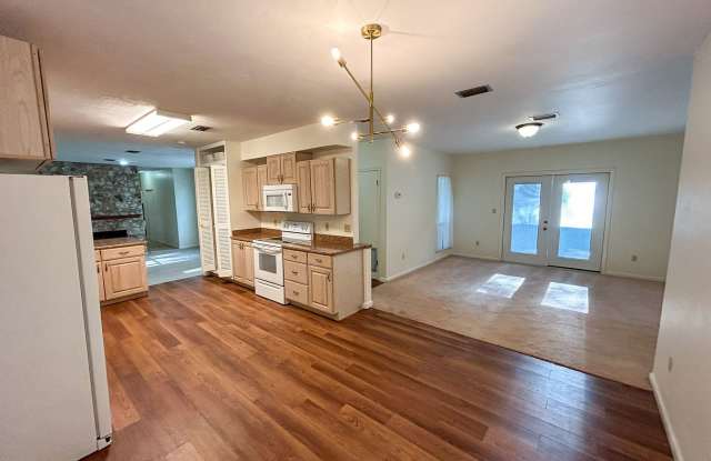 315 NW 28th St photos photos