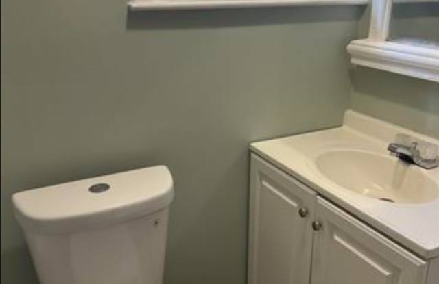 32 South Bellevue Avenue - 32 South Bellevue Avenue, Atlantic City, NJ 08401