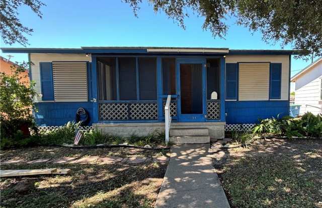 1133 Austin Street - 1133 Austin Street, Portland, TX 78374