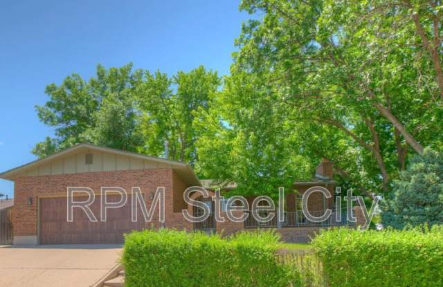 2541 Taylor Ln photos photos