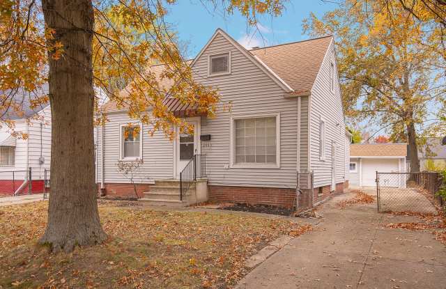 25501 Zeman Ave photos photos