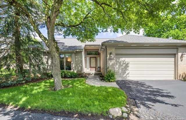 33633 VISTA Drive - 33633 Vista Drive, Farmington Hills, MI 48331