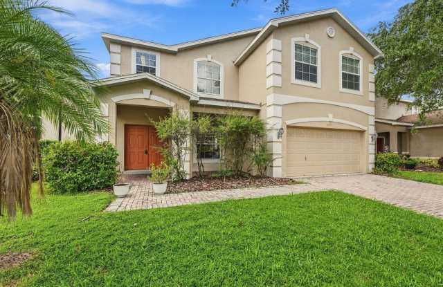 Beautiful 4 bedroom/3 bathroom Home Gallery 4
