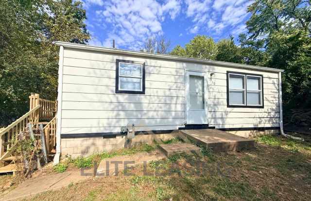 2 Bedrooms | 1 Bathroom | Partial Fenced Yard - 1710 Southeast 24th Street, Topeka, KS 66605