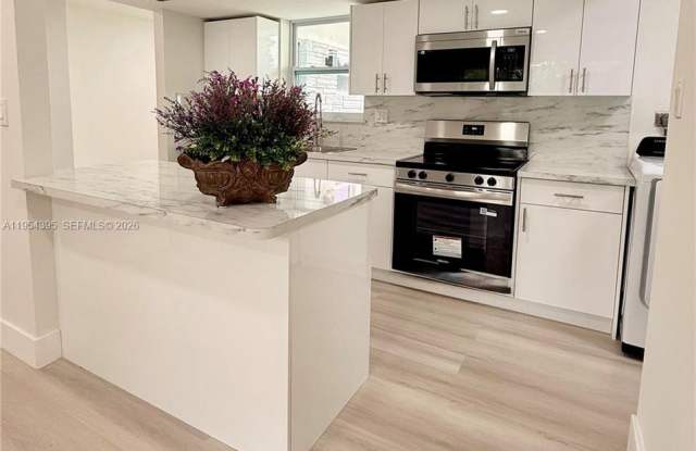 4431 NW 13th Street, Lauderhill, FL 33313 photos photos