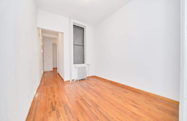 462 9th Avenue Gallery 3