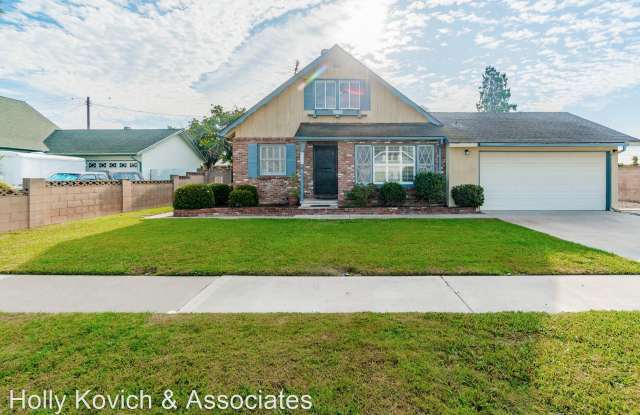 6132 Iroquois Rd. Gallery 3