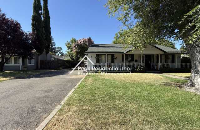 Charming Arden Area 3bd/2ba Home! Gallery 4