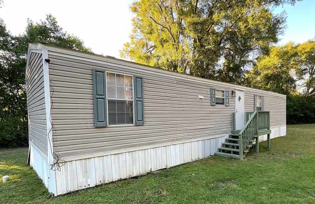 Singlewide in the country - 5553 Hartsfield Road, Jackson County, FL 32446